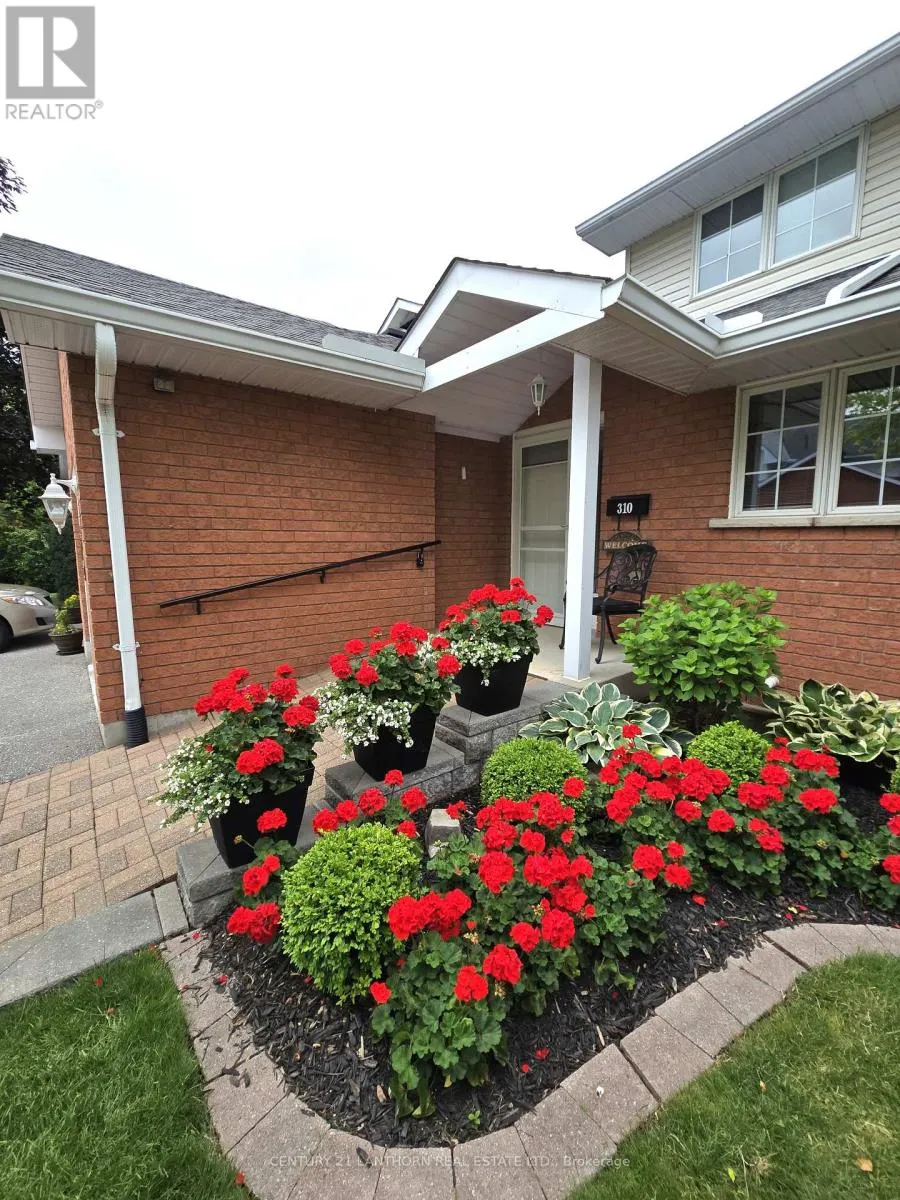 UNIT #310 - 30 MUSEUM DRIVE, #Unit #310