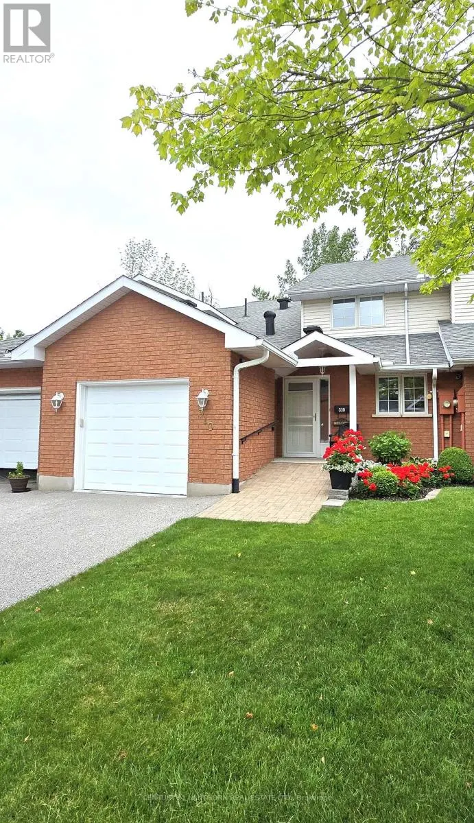 UNIT #310 - 30 MUSEUM DRIVE, #Unit #310
