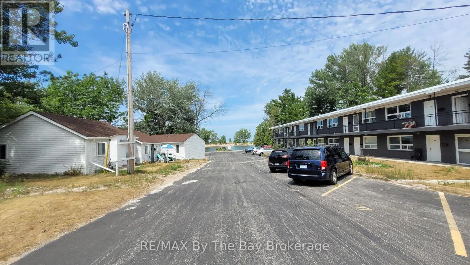 D04 - 280 RIVER ROAD E, #D04