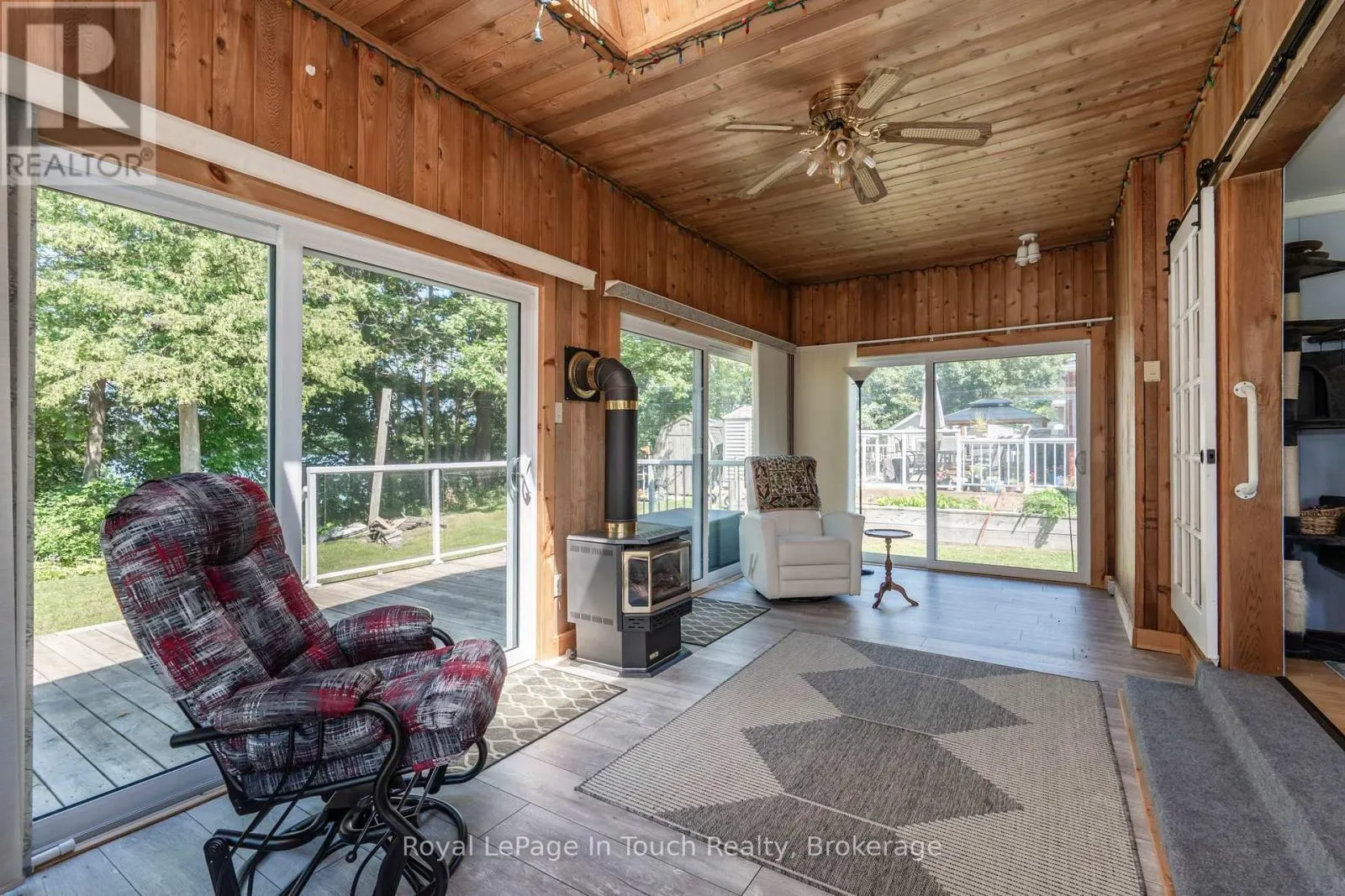 30 LAKESHORE ROAD