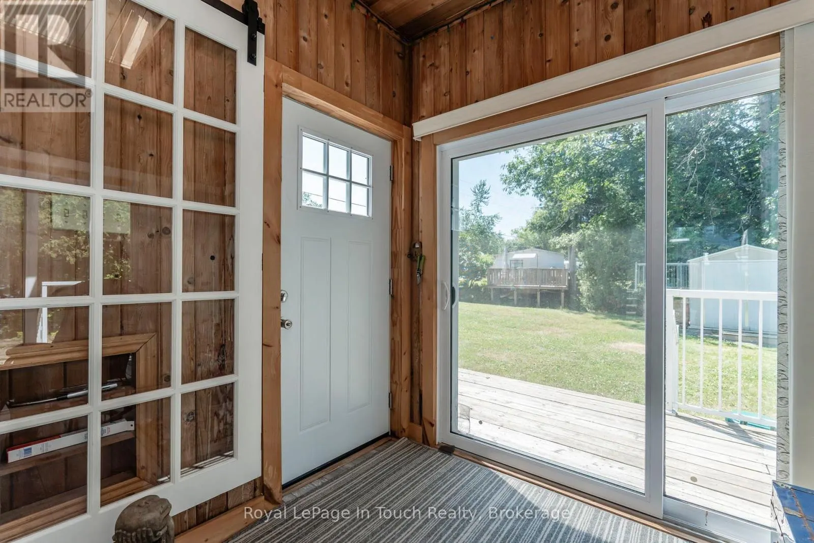 30 LAKESHORE ROAD