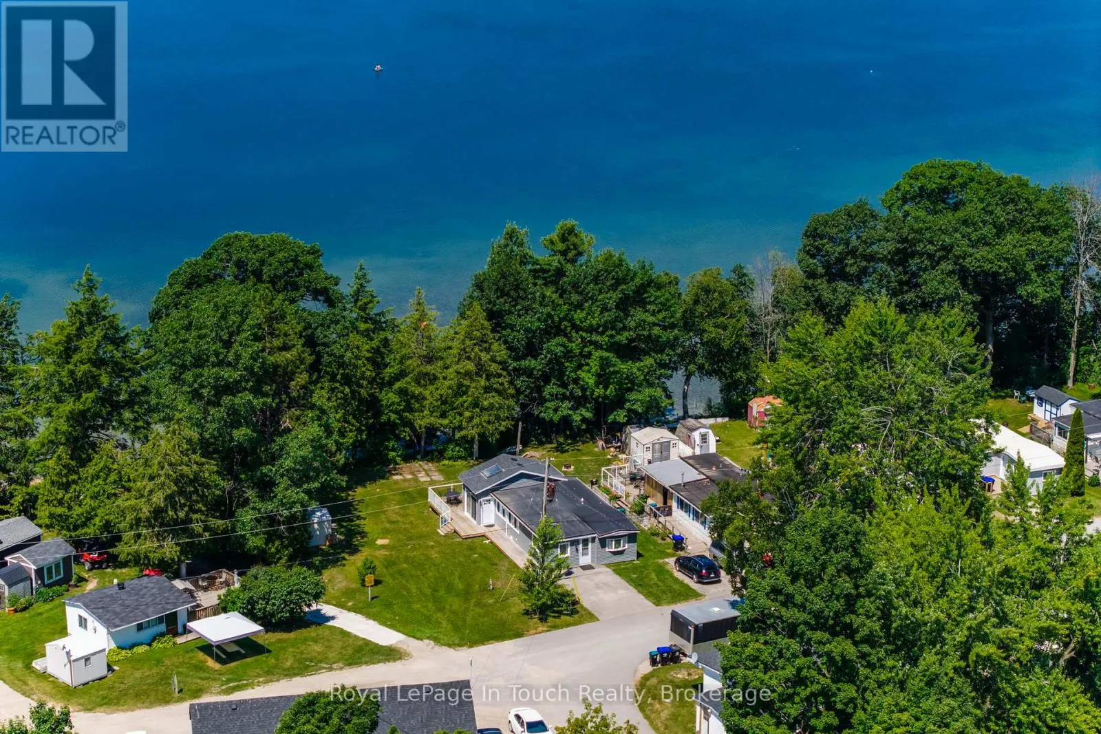 30 LAKESHORE ROAD