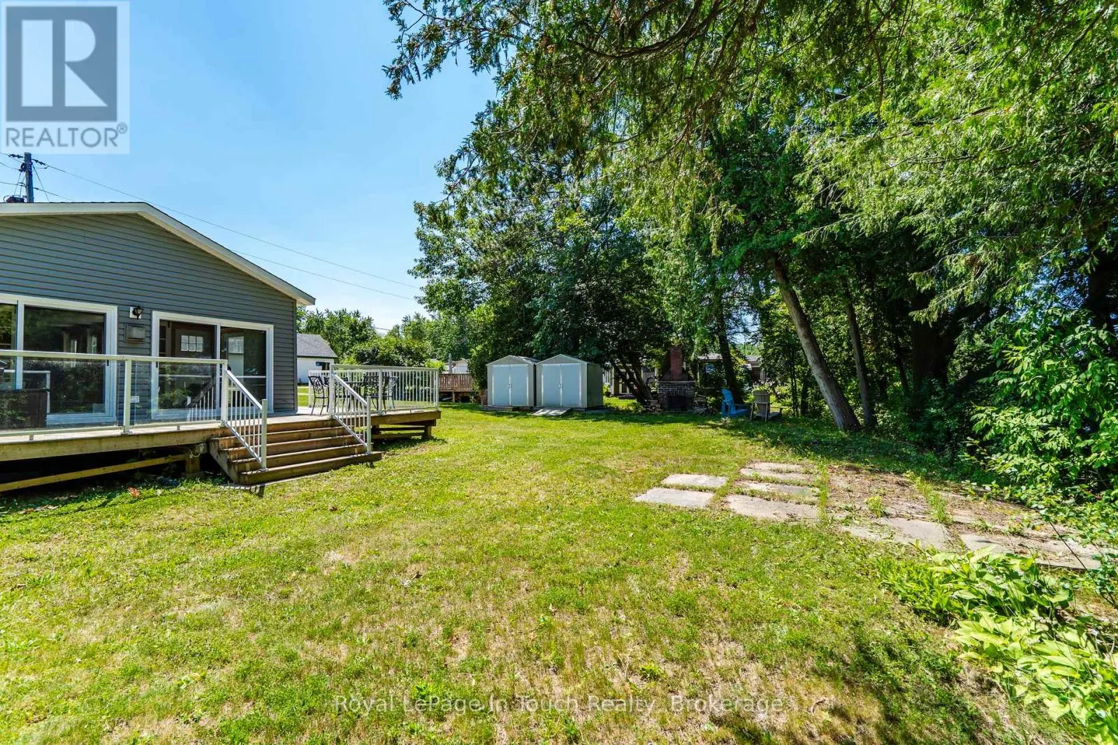 30 LAKESHORE ROAD