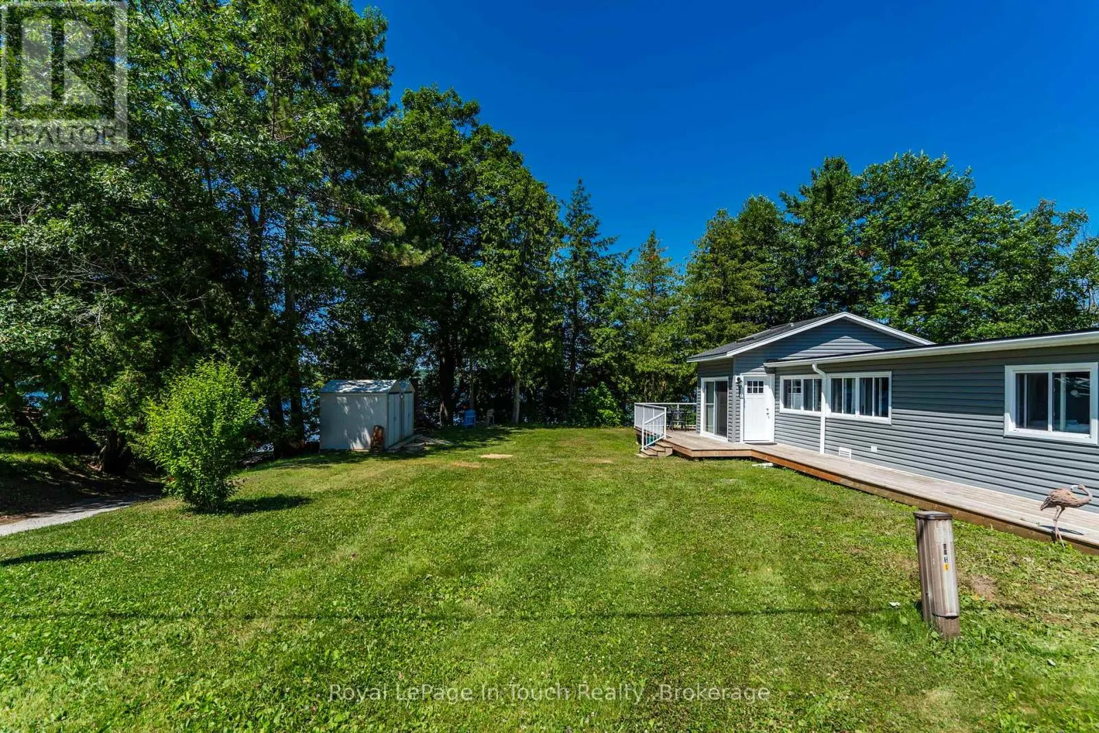 30 LAKESHORE ROAD