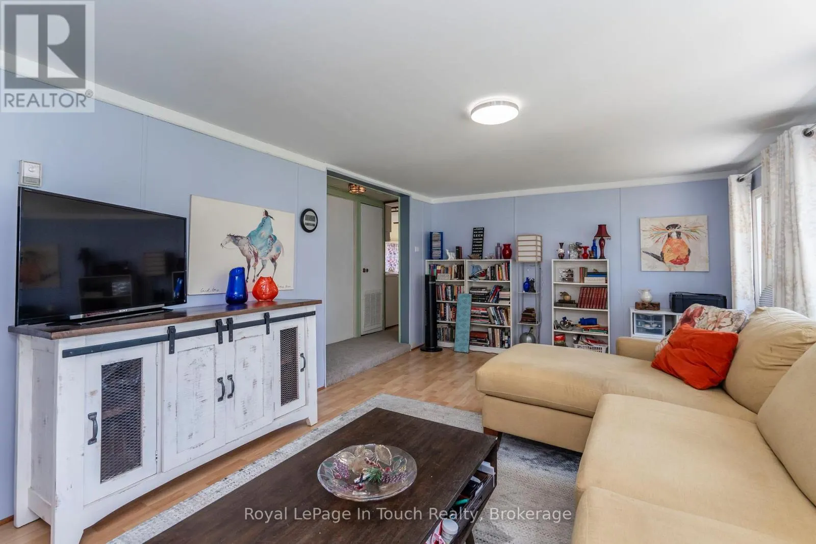 30 LAKESHORE ROAD