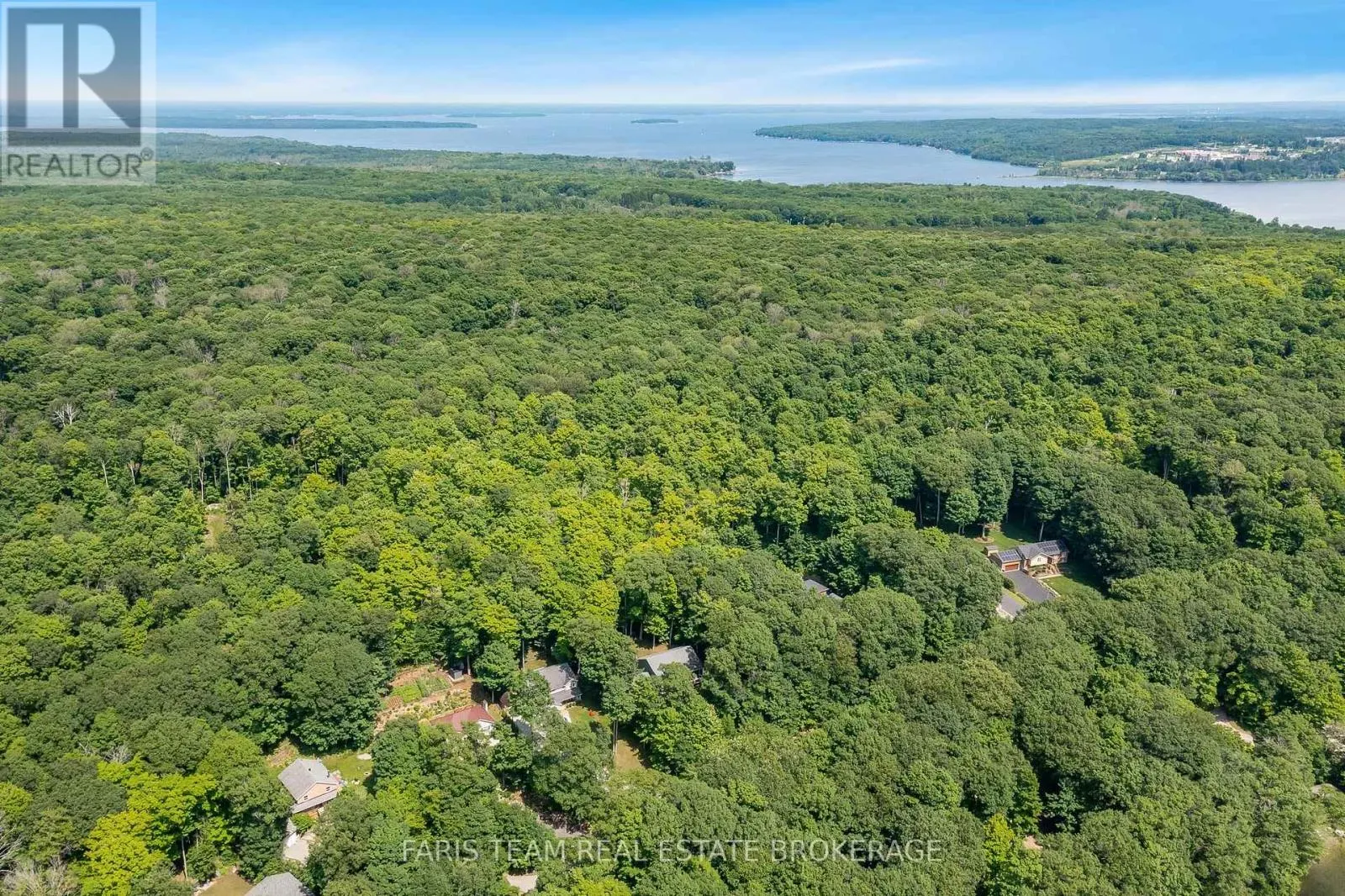 85 FARLAIN LAKE ROAD E