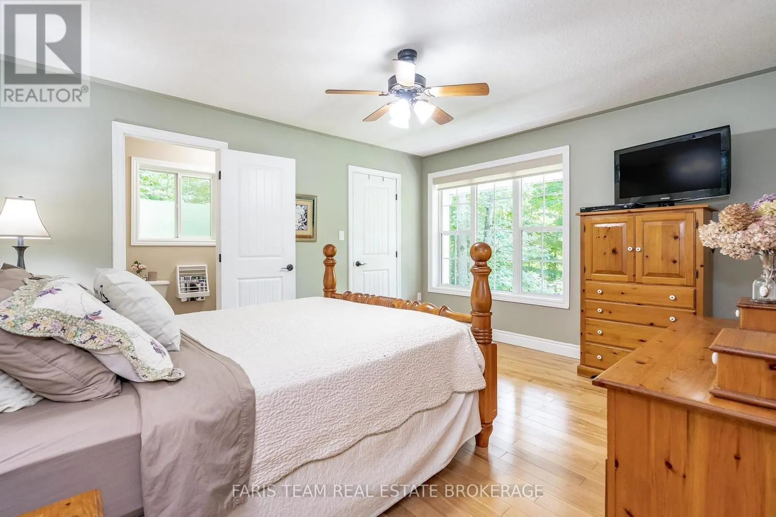 85 FARLAIN LAKE ROAD E