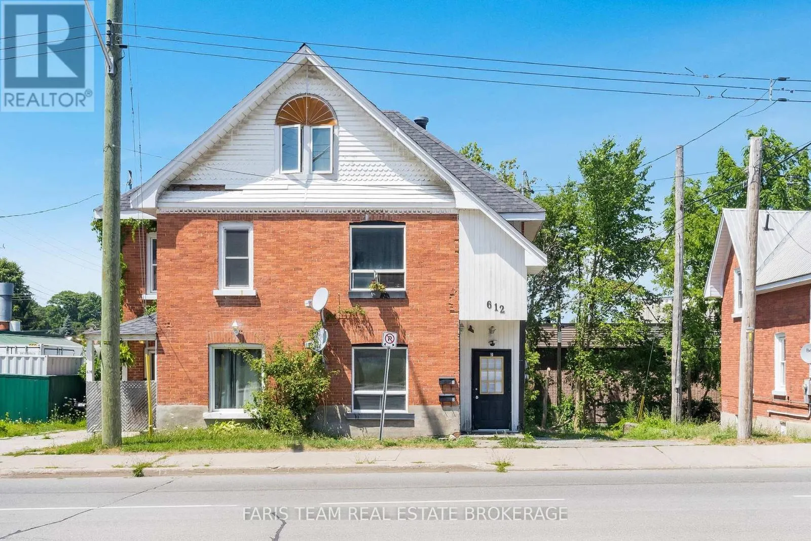 612 BAY STREET