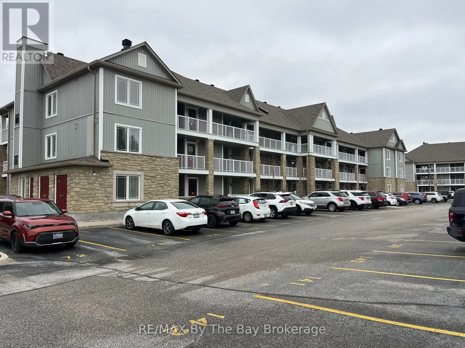 312 - 50 MULLIGAN LANE, #312