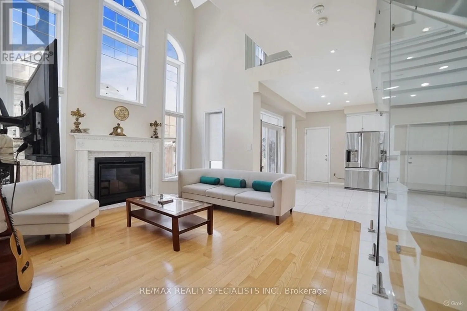 61 RIVERWALK PLACE