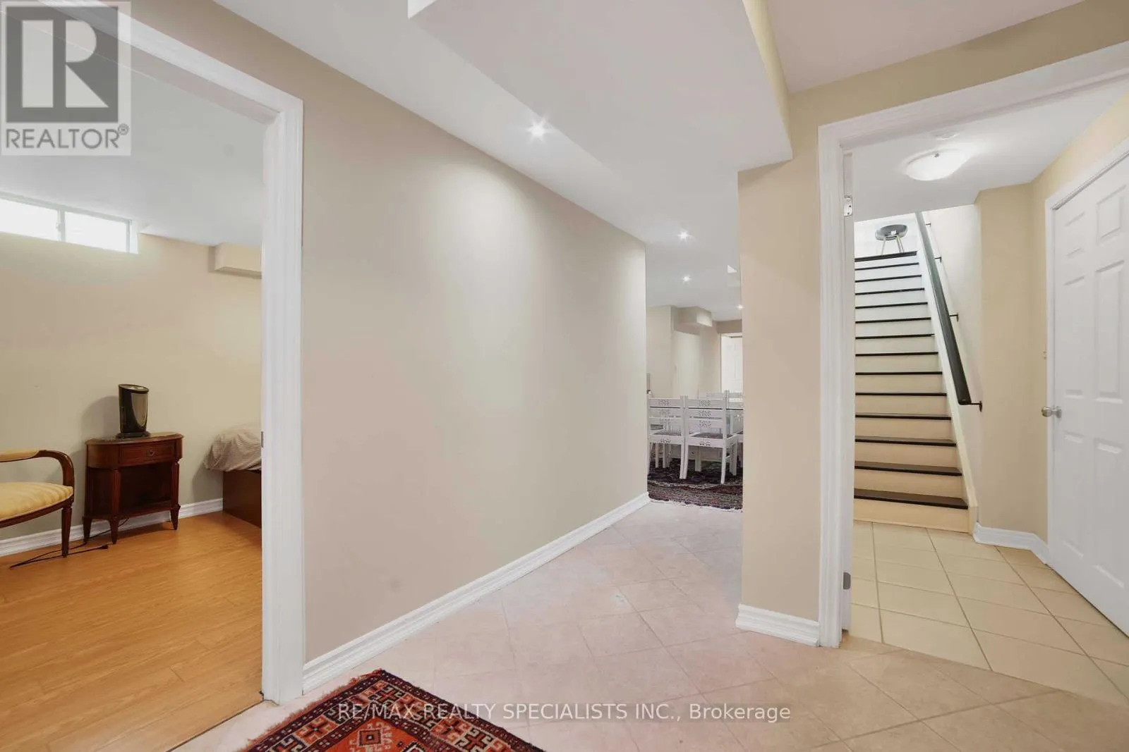 61 RIVERWALK PLACE