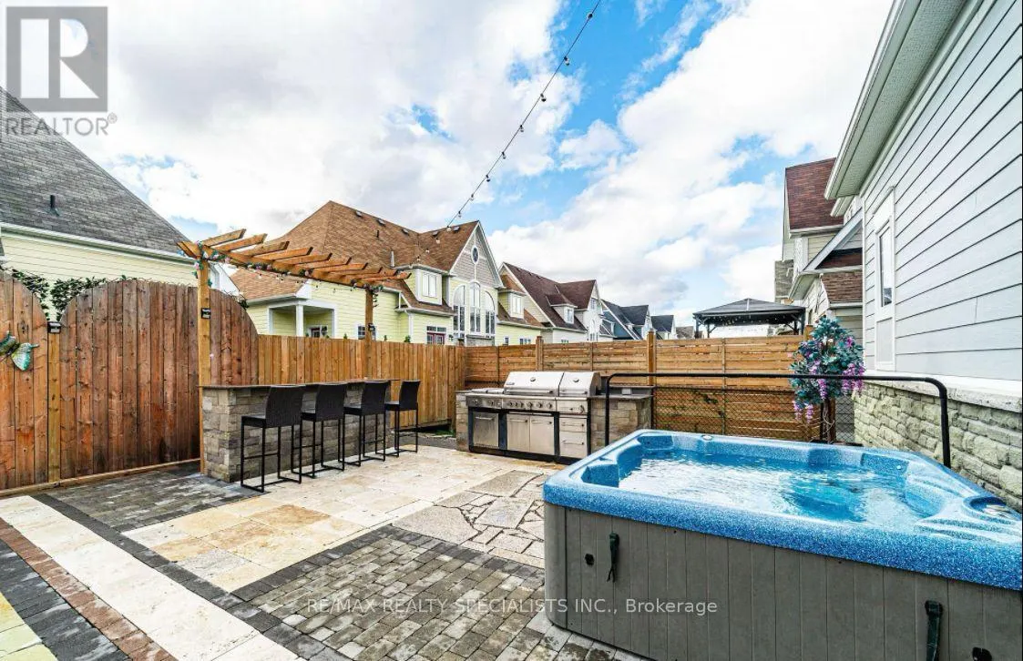 61 RIVERWALK PLACE