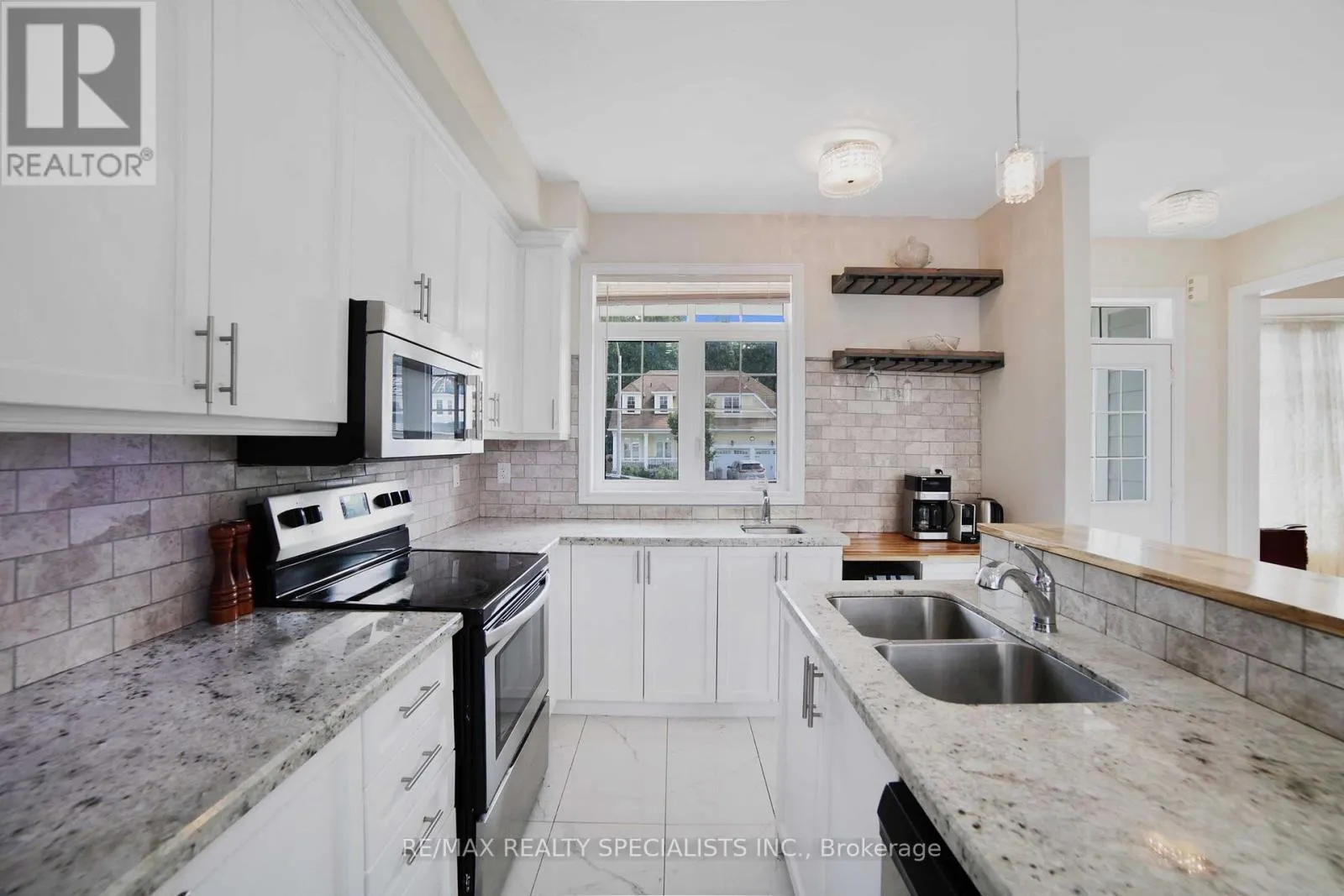 61 RIVERWALK PLACE