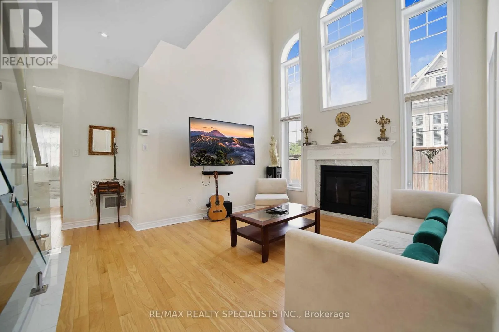 61 RIVERWALK PLACE