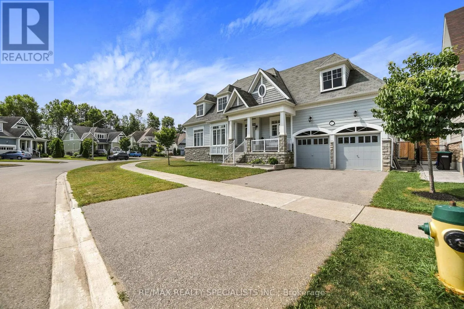 61 RIVERWALK PLACE