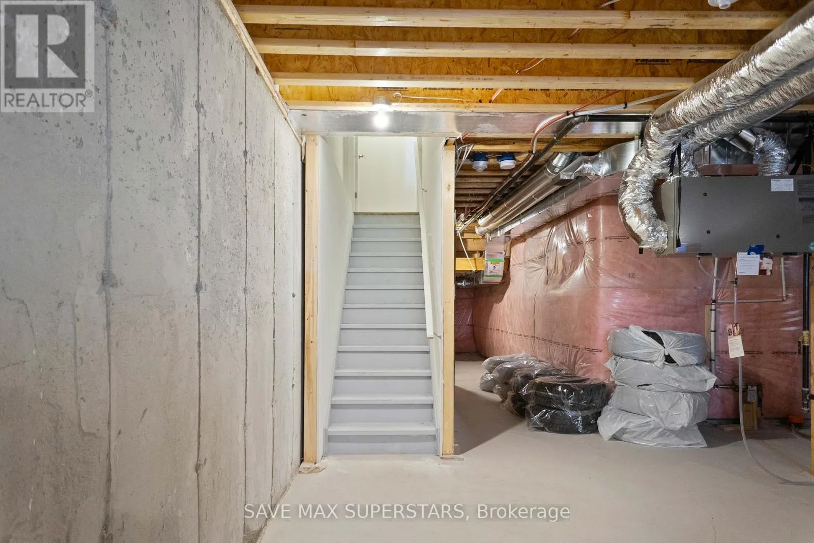 152 GREER STREET