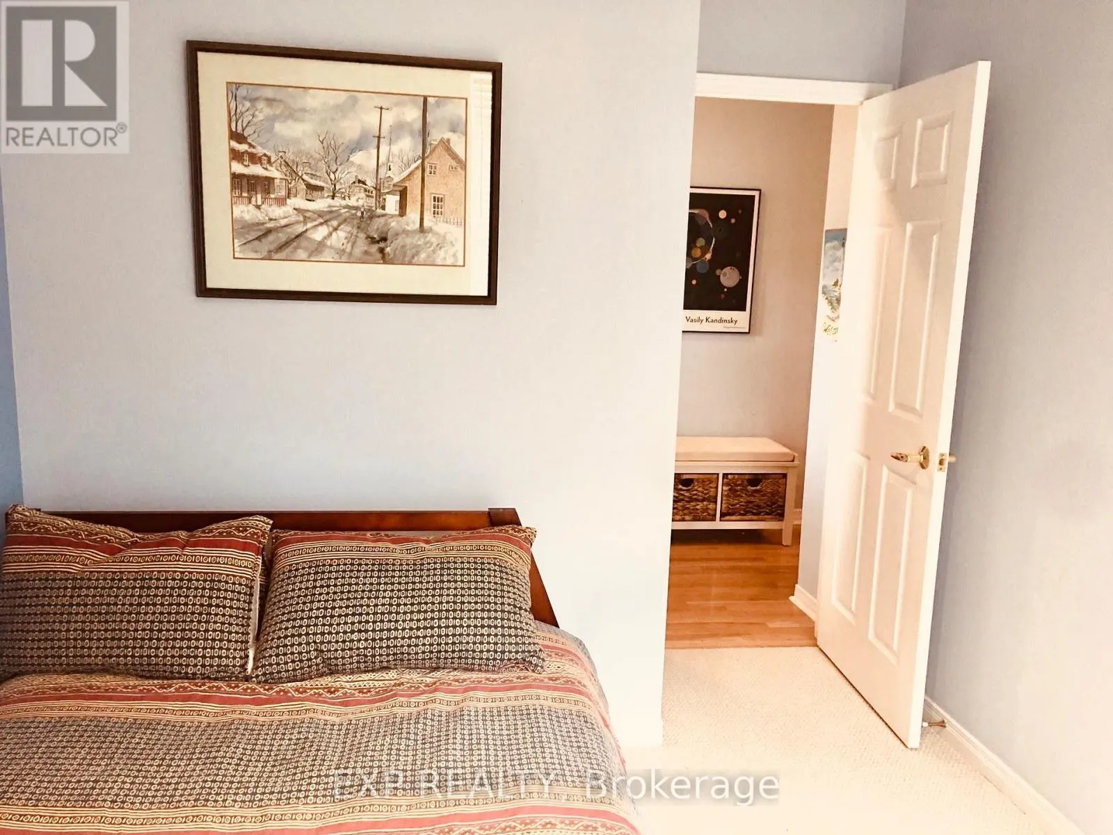 10 - 917 CEDARPOINTE COURT