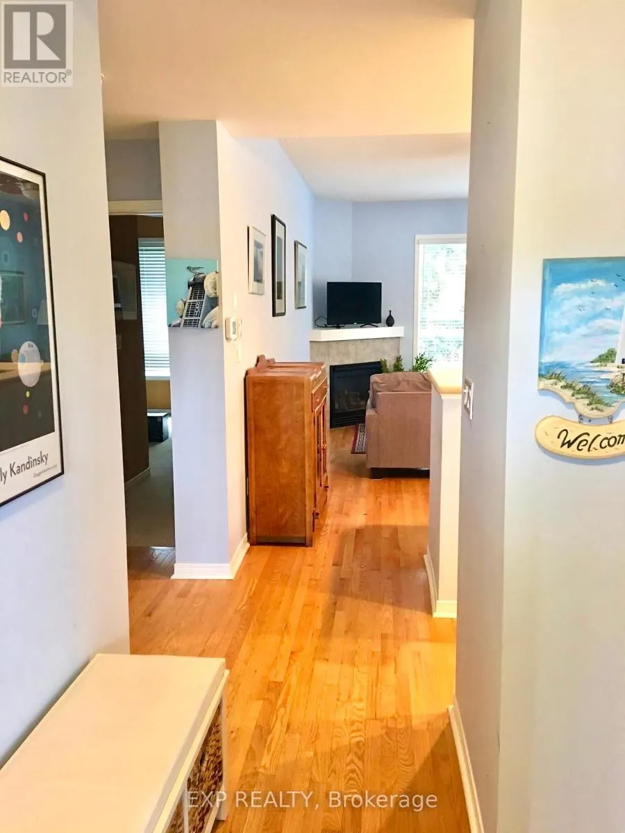10 - 917 CEDARPOINTE COURT