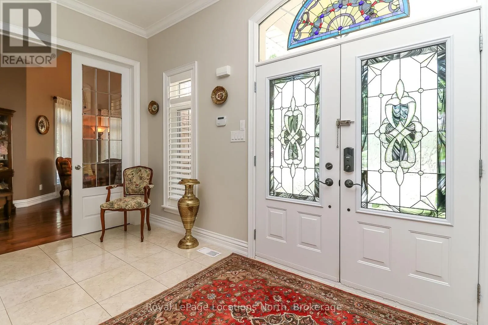 15 DOWNER CRESCENT