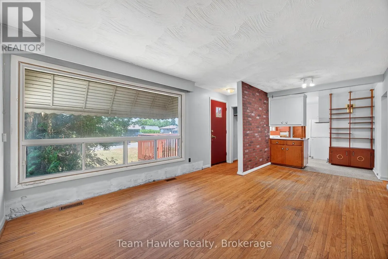 303 SCOTT STREET