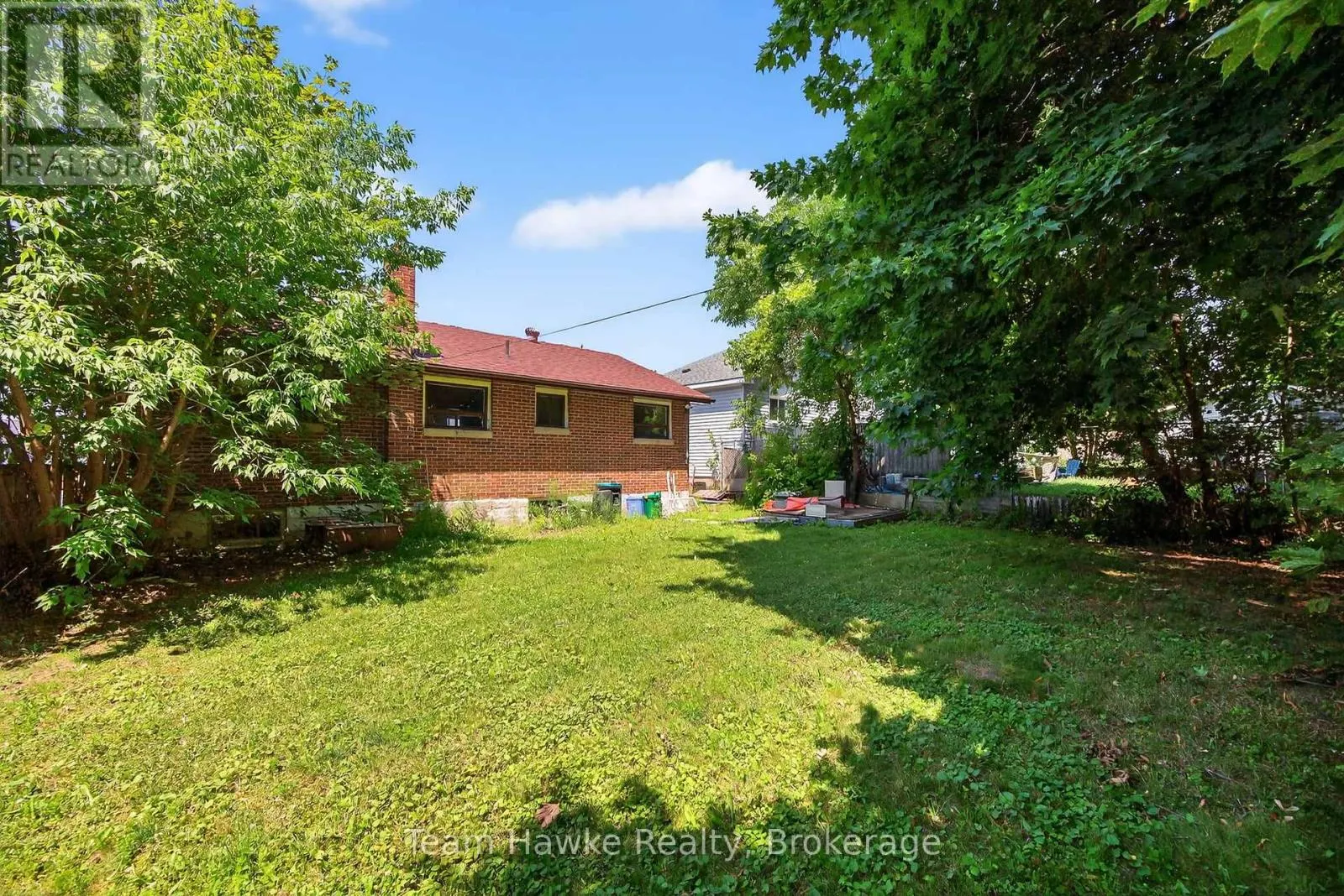 303 SCOTT STREET