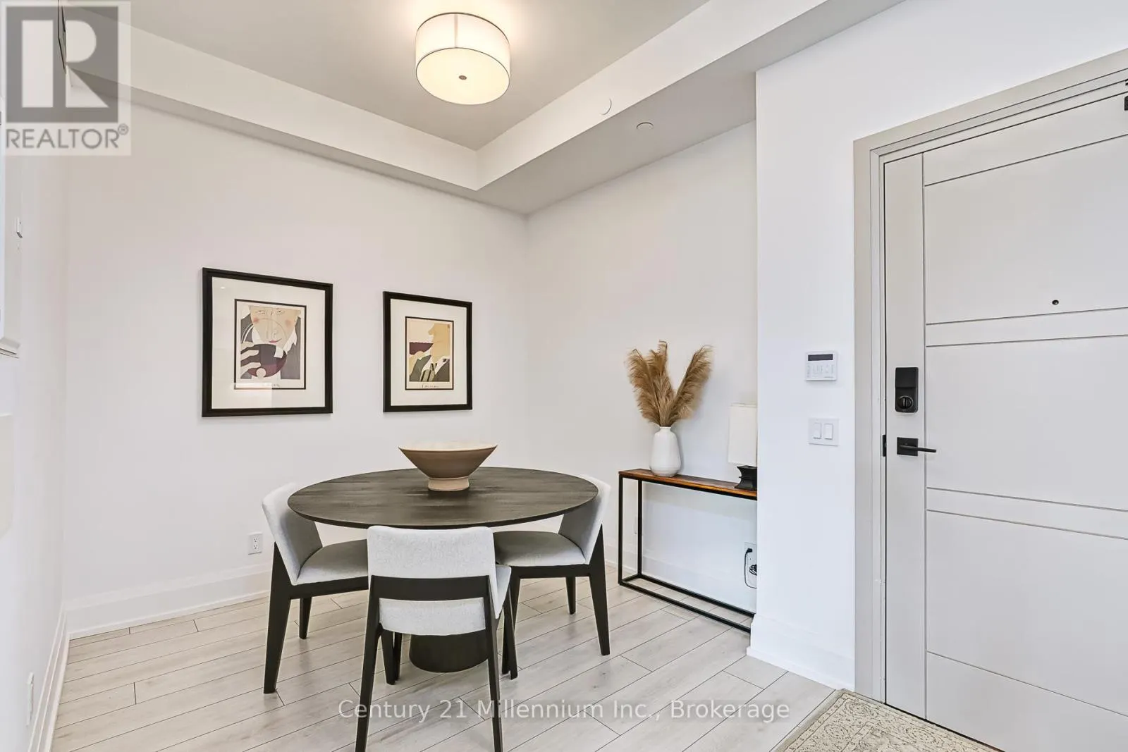 209 - 1 HUME STREET, #209