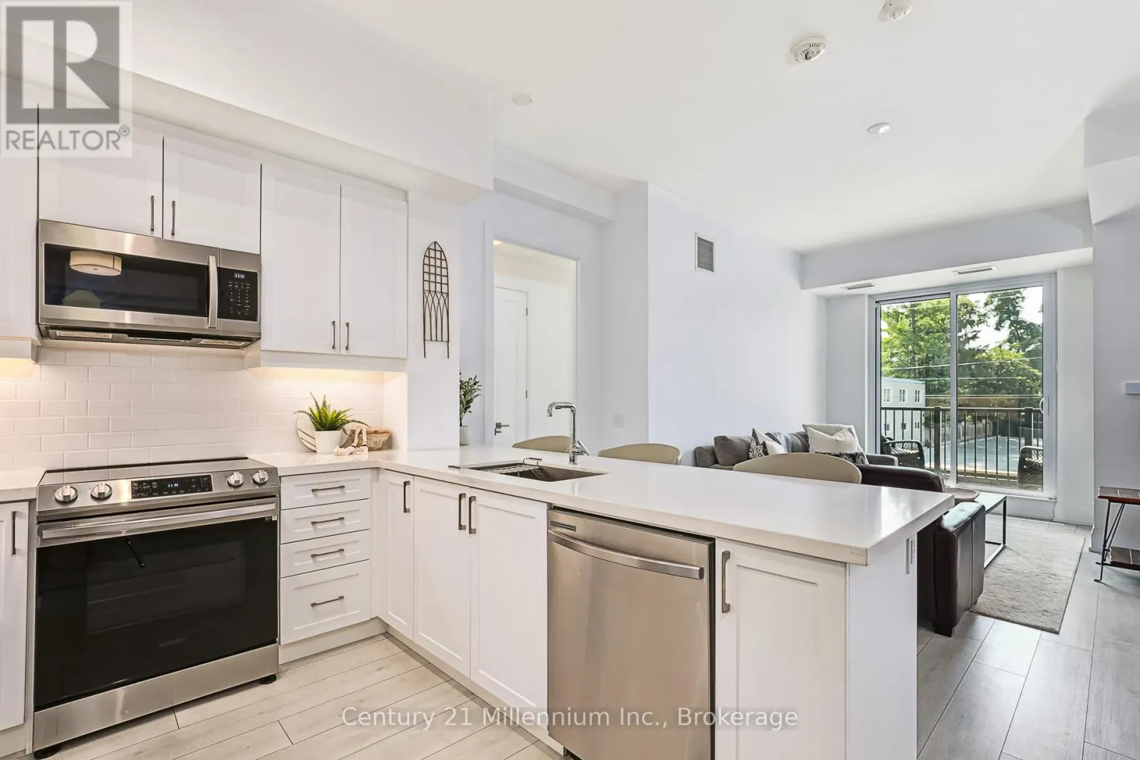 209 - 1 HUME STREET, #209