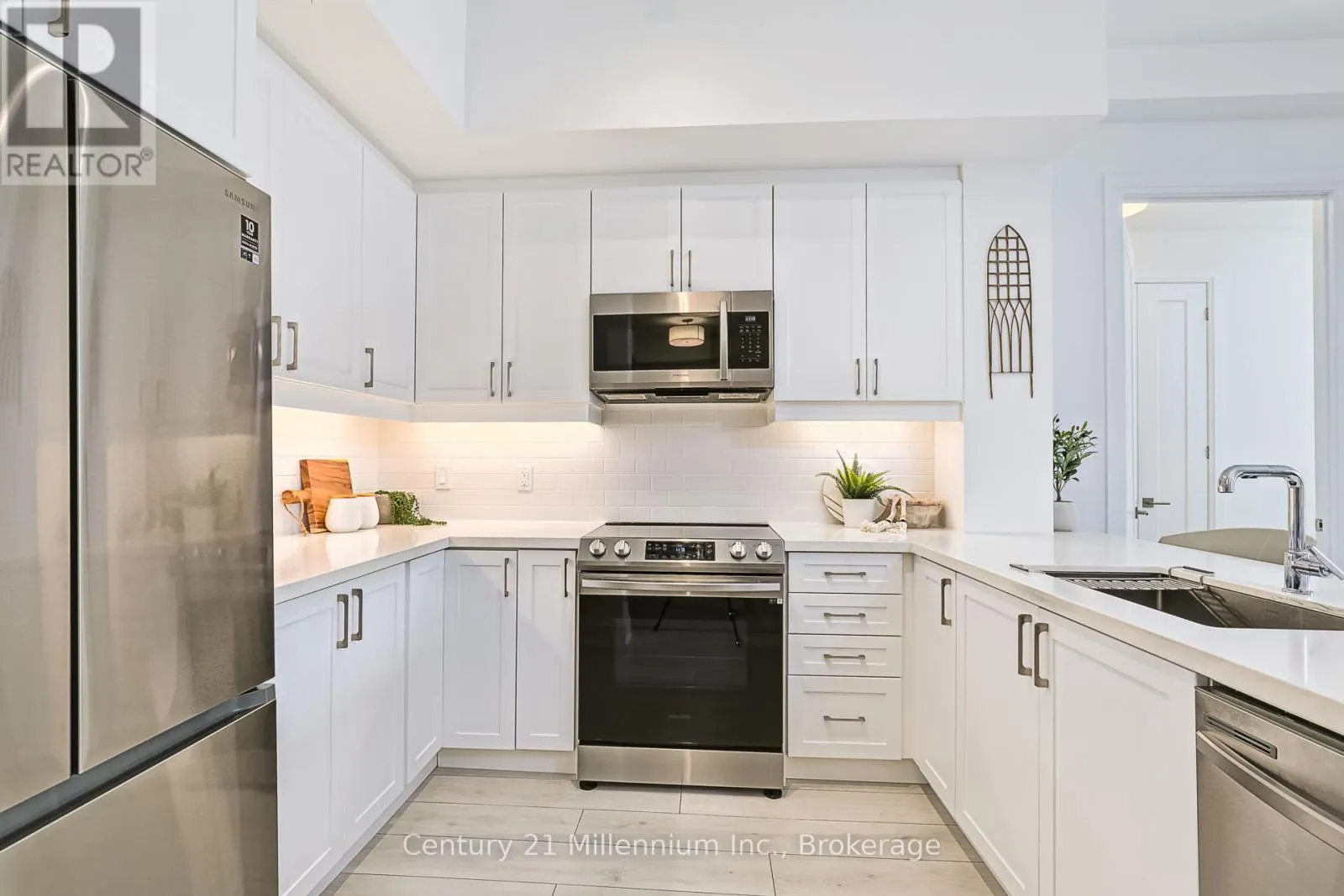 209 - 1 HUME STREET, #209