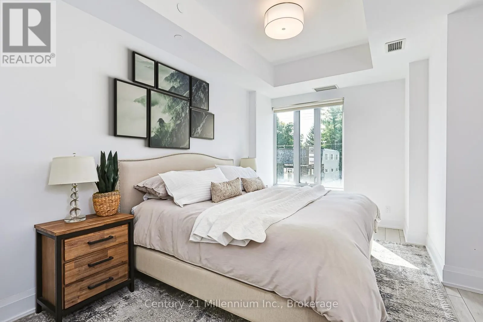 209 - 1 HUME STREET, #209