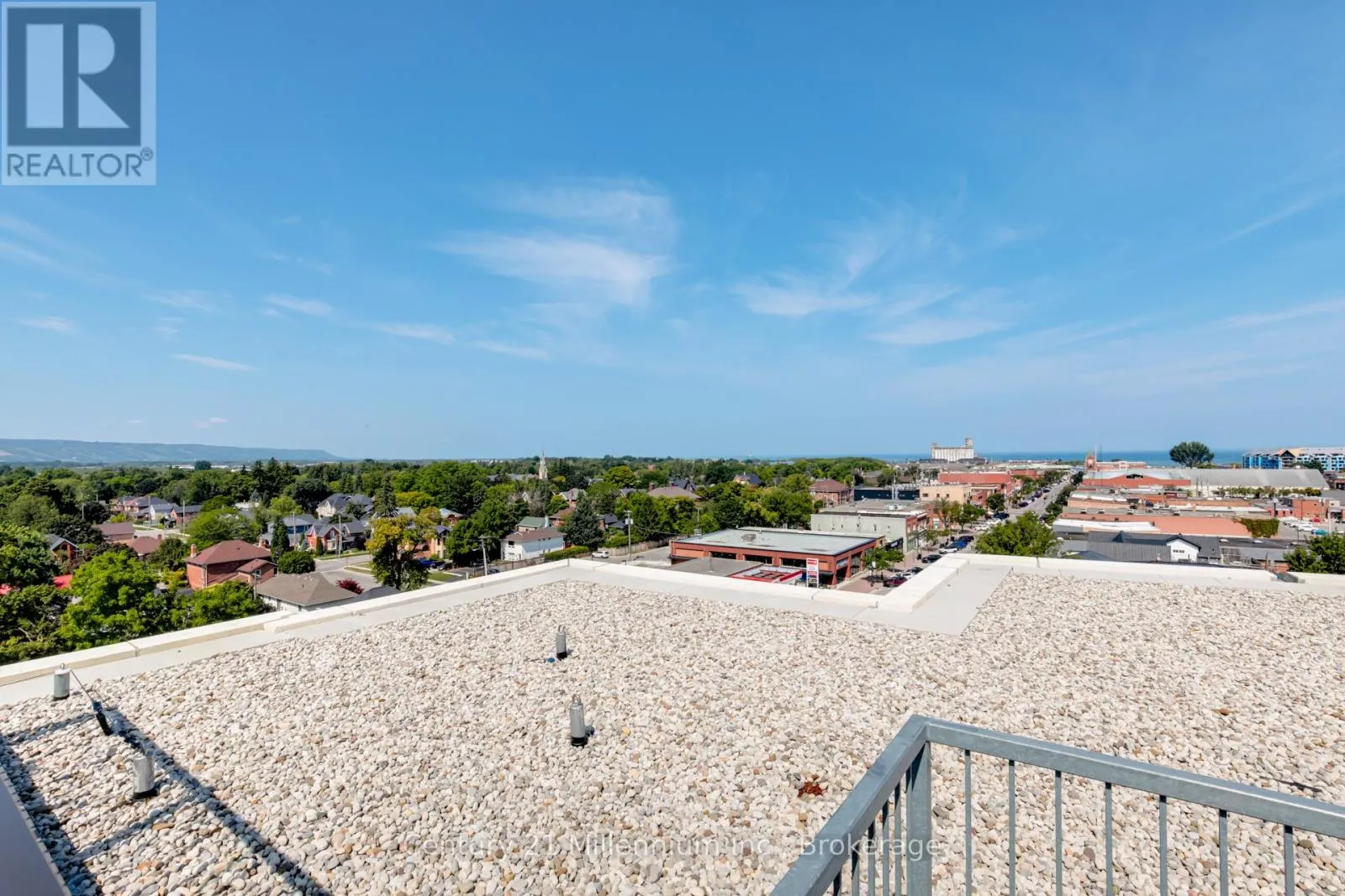 209 - 1 HUME STREET, #209