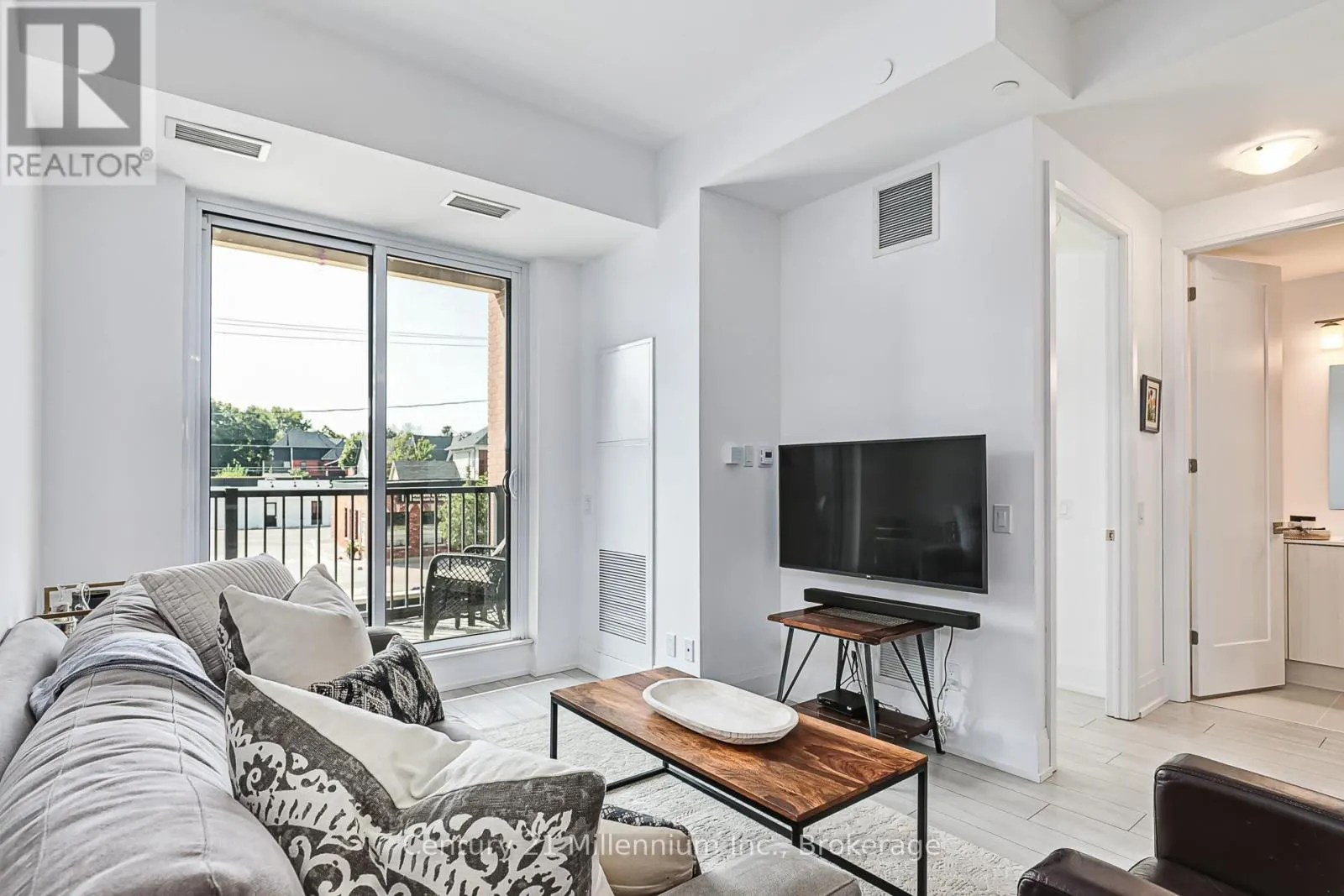 209 - 1 HUME STREET, #209