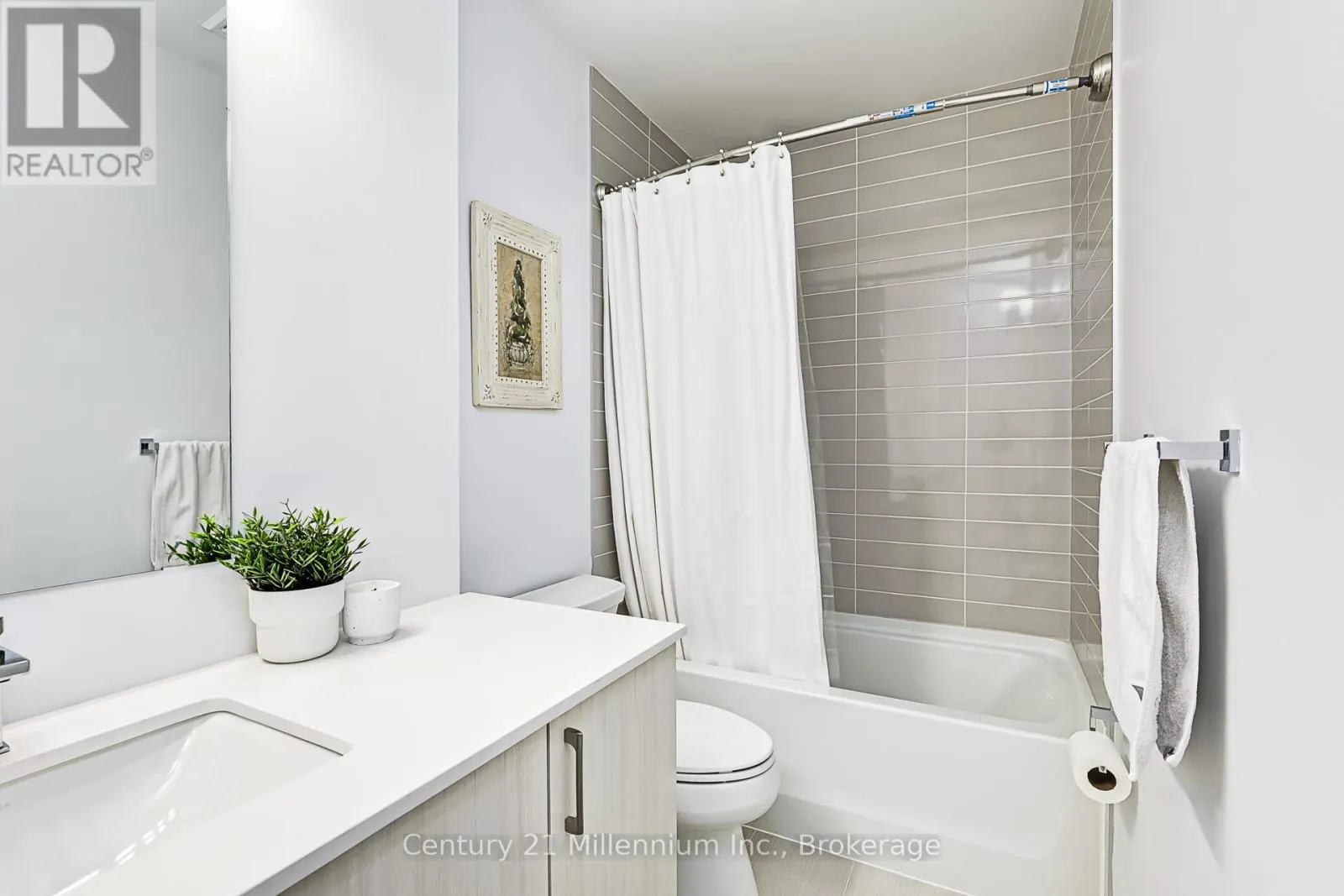 209 - 1 HUME STREET, #209