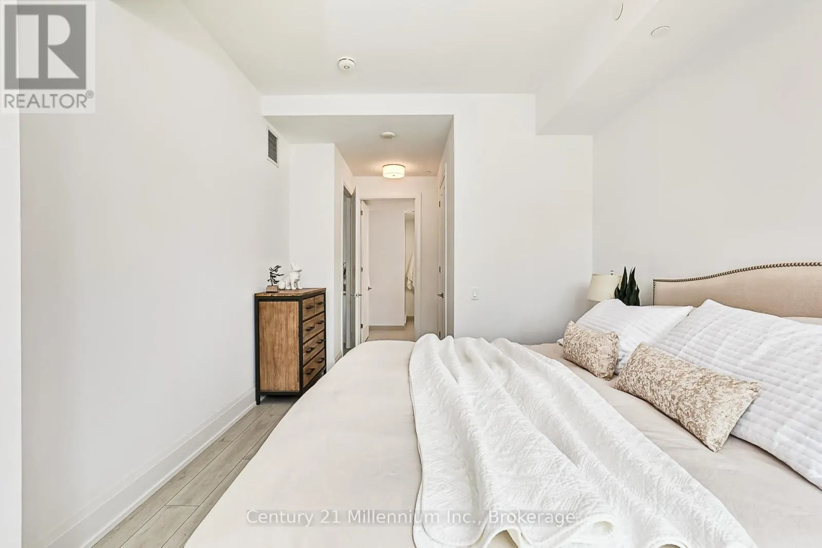 209 - 1 HUME STREET, #209