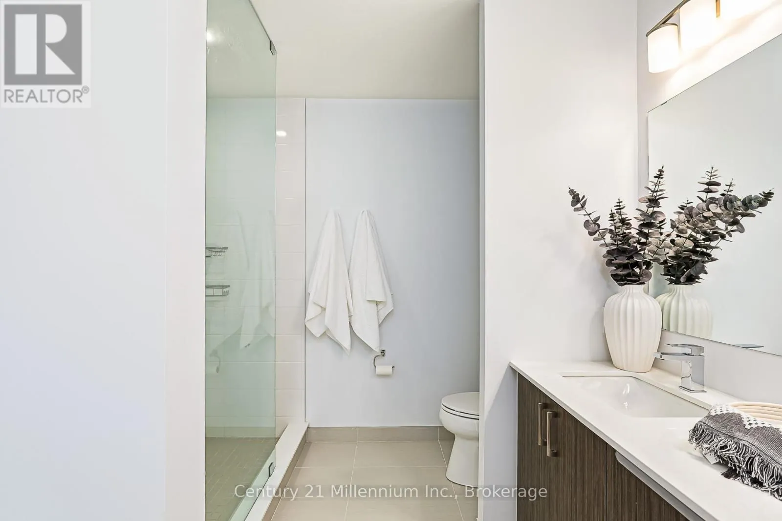 209 - 1 HUME STREET, #209
