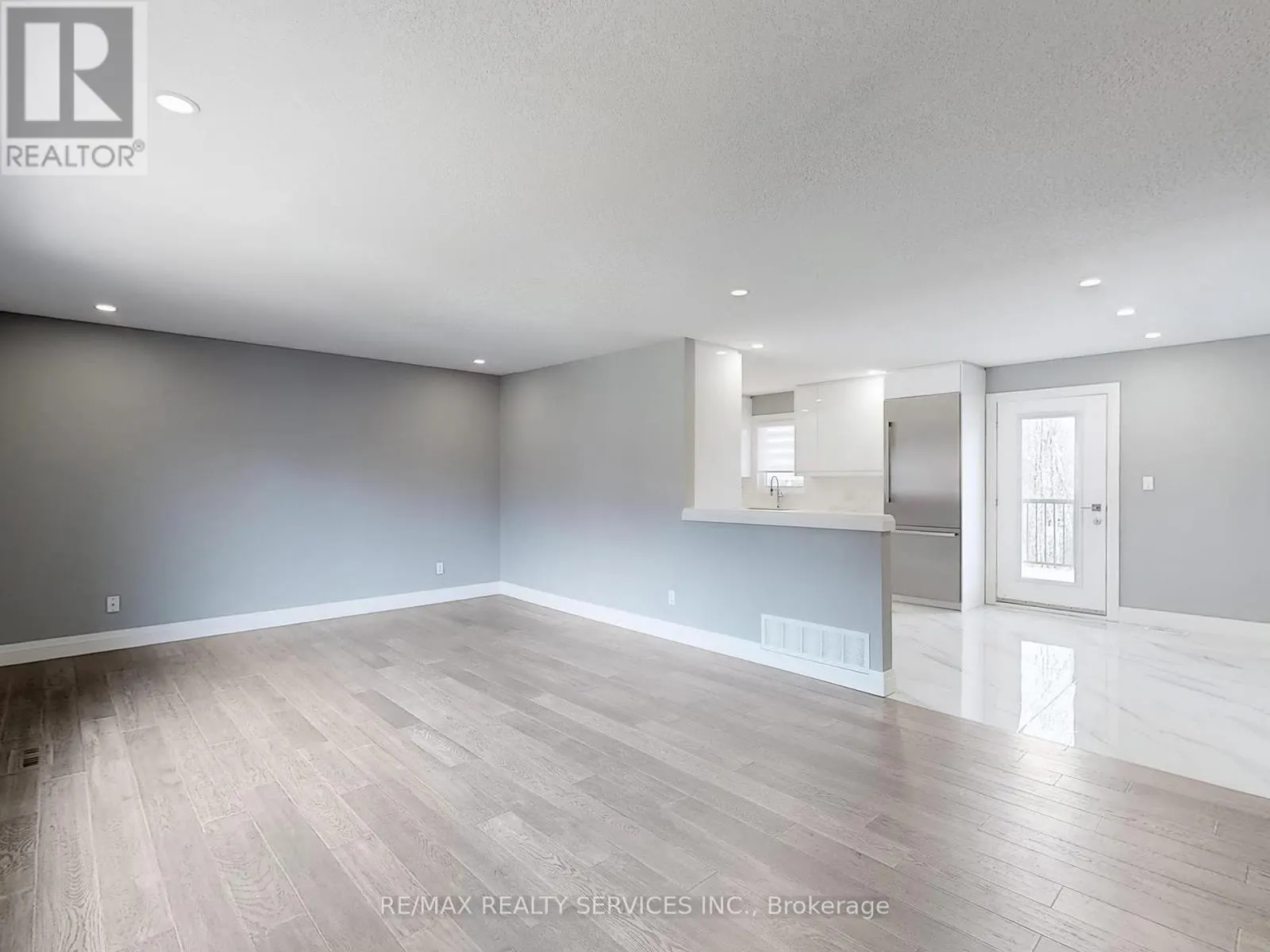 35 INNISBROOK DRIVE