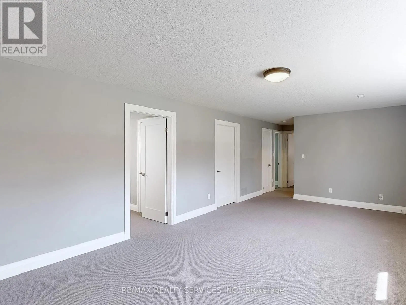 35 INNISBROOK DRIVE