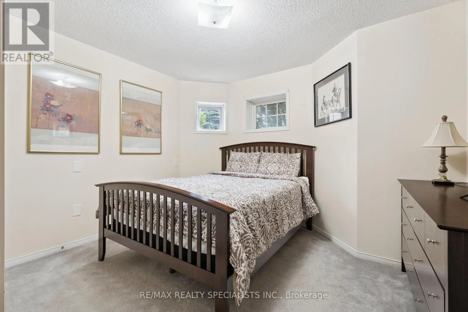 62 SILVER BIRCH AVENUE