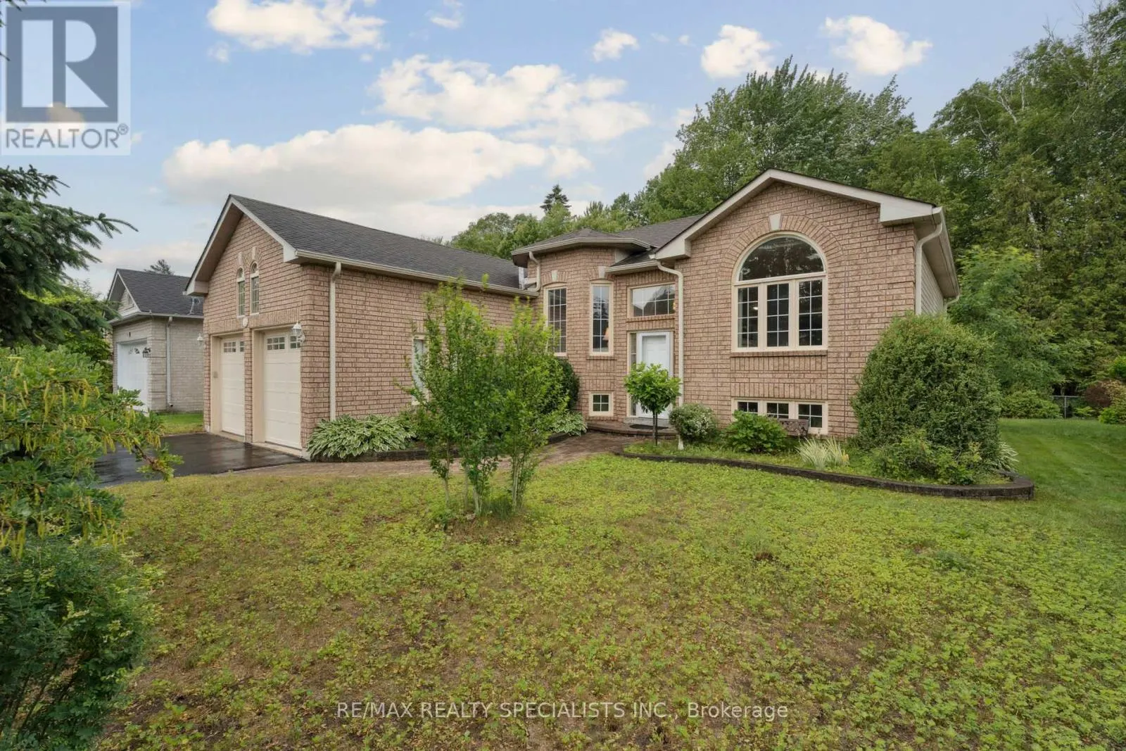 62 SILVER BIRCH AVENUE