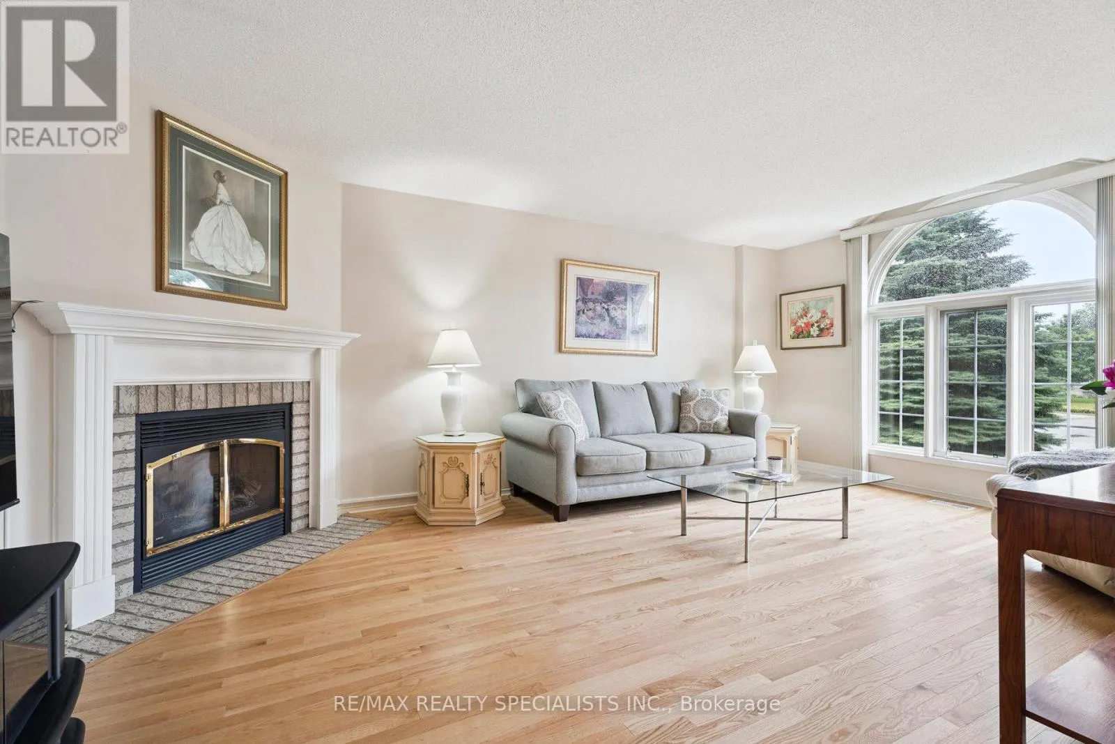 62 SILVER BIRCH AVENUE