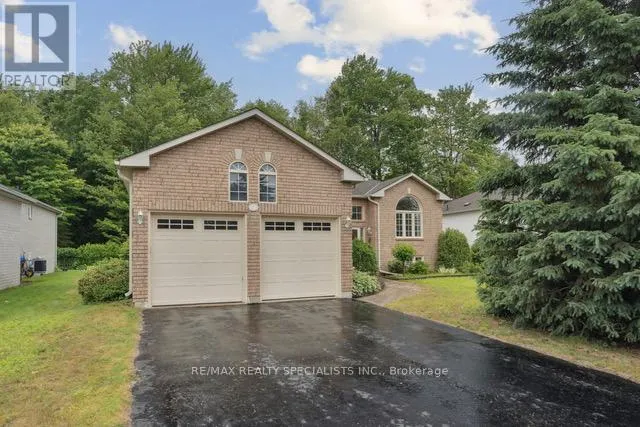 62 SILVER BIRCH AVENUE