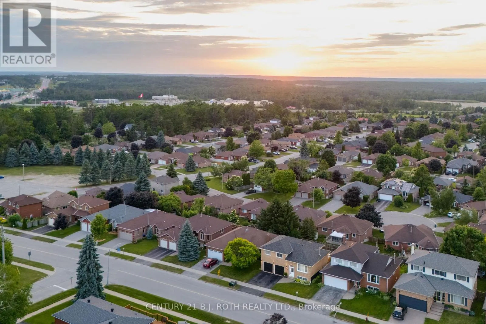 258 COLLEGIATE DRIVE