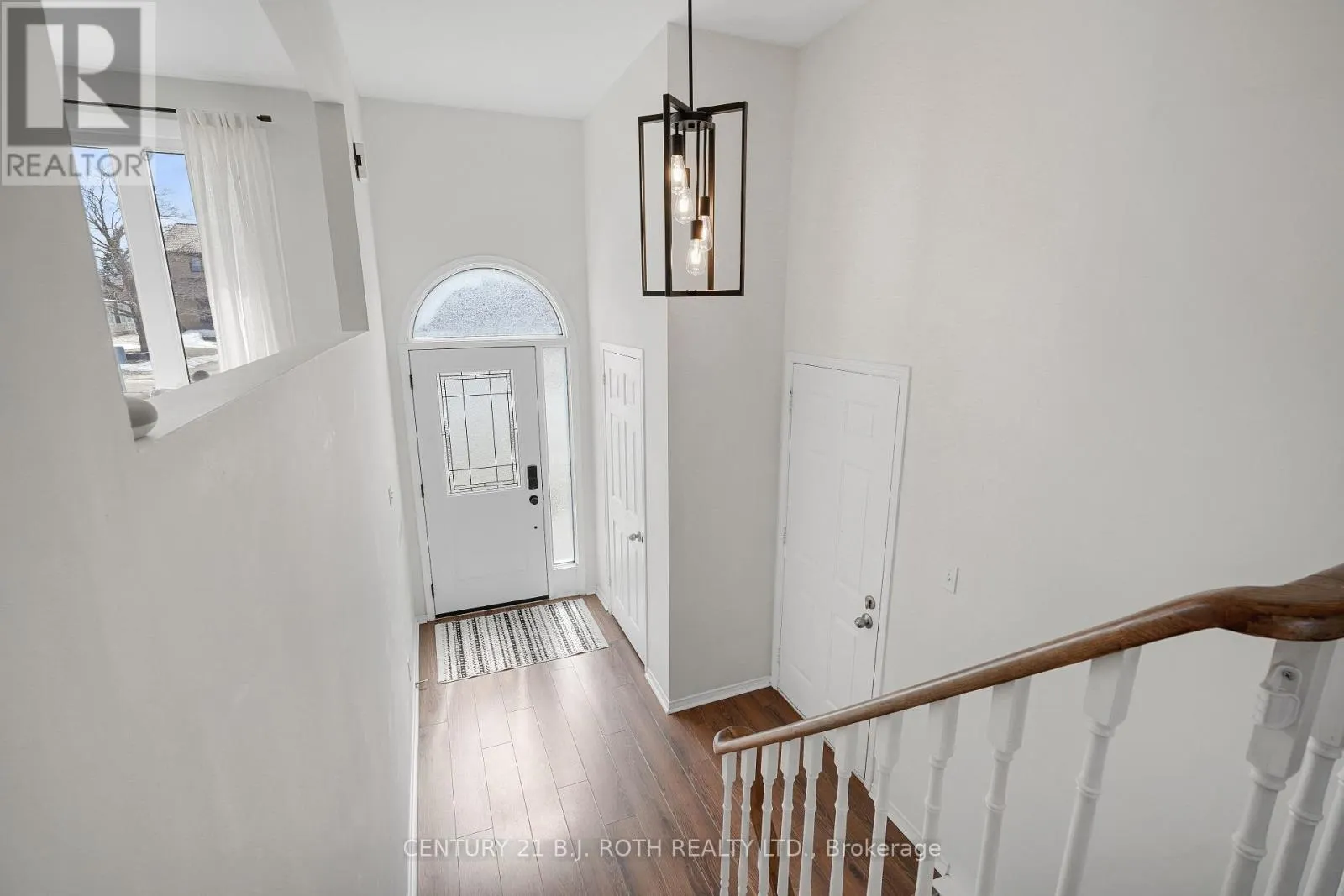 258 COLLEGIATE DRIVE