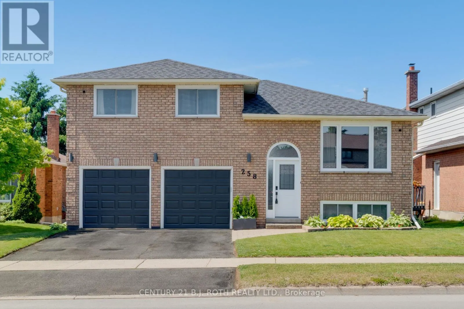 258 COLLEGIATE DRIVE