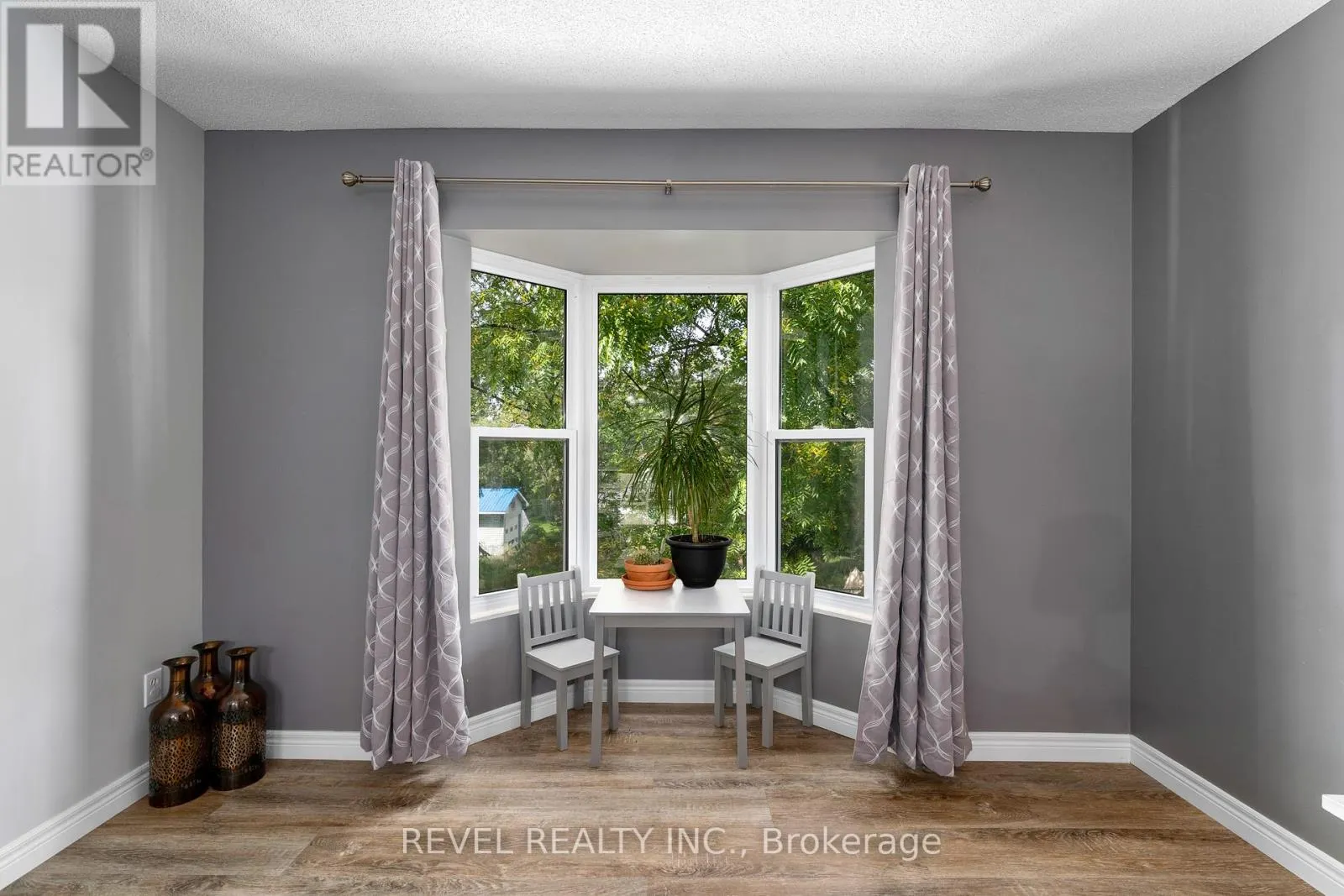 306 - 107 BOND STREET