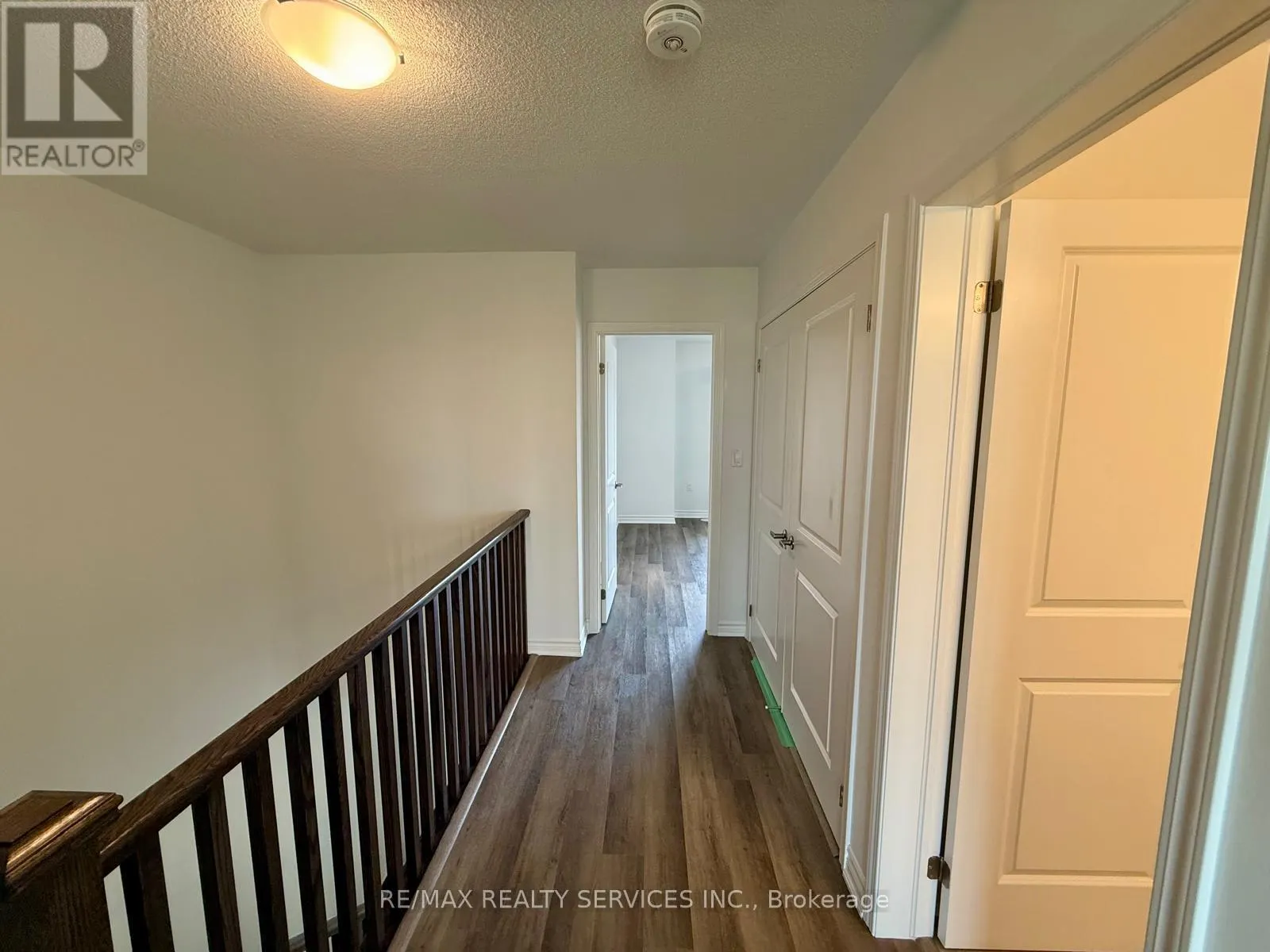 18 PEAREN LANE