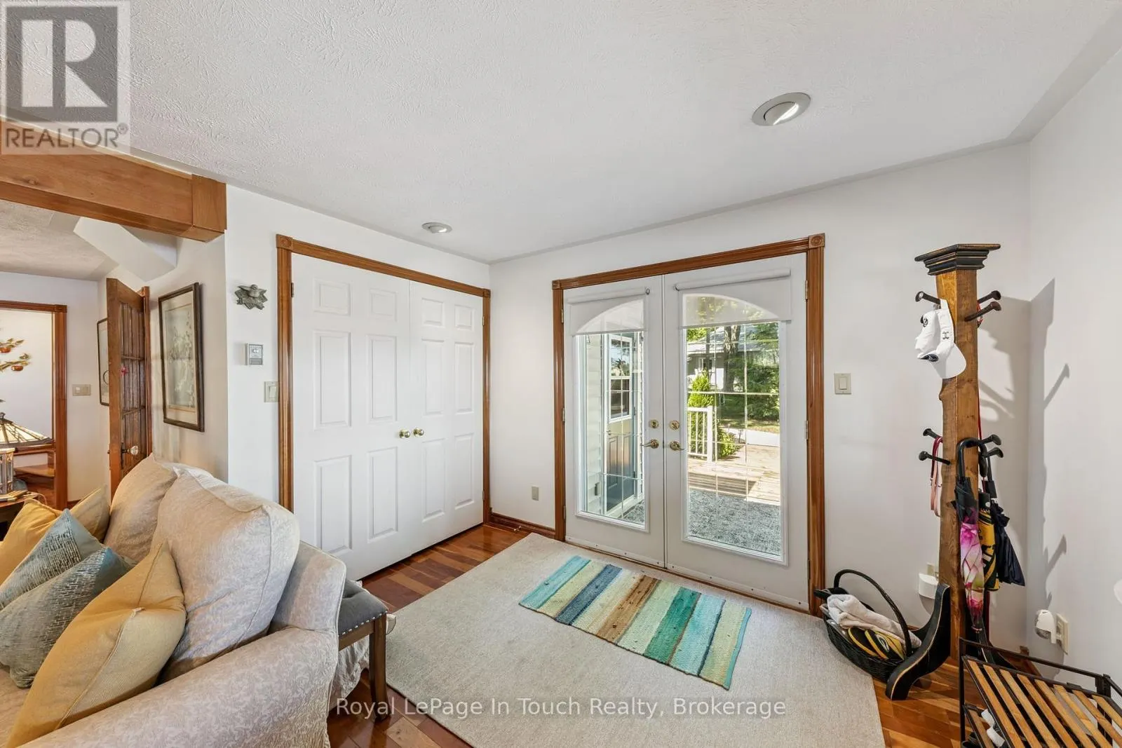 1443 CHAMPLAIN ROAD
