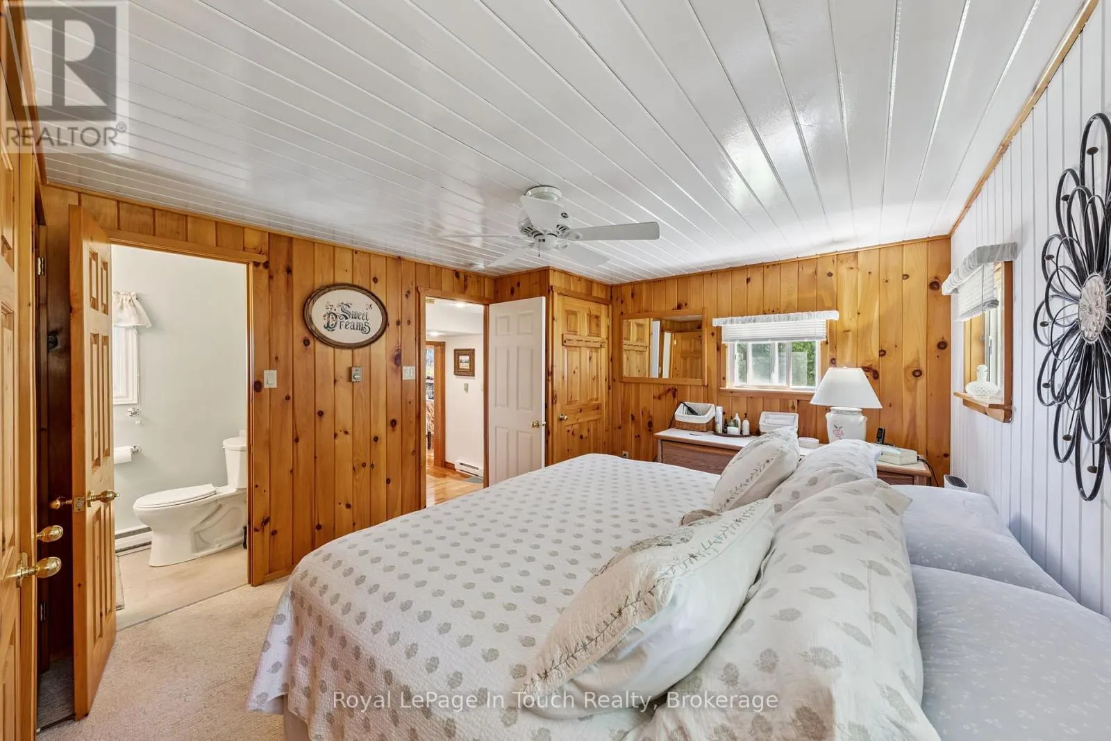 1443 CHAMPLAIN ROAD