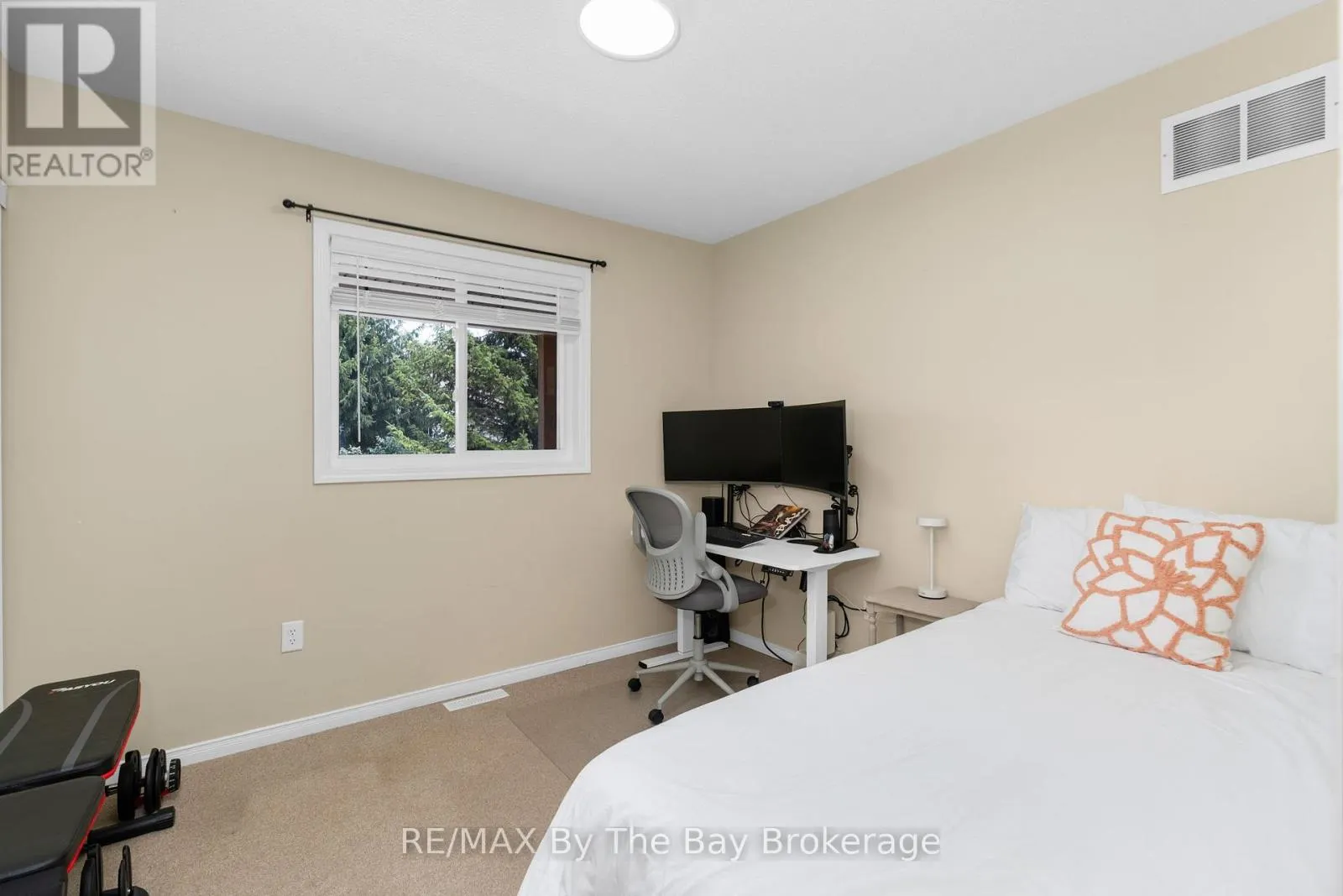 35 NORTHWOOD DRIVE
