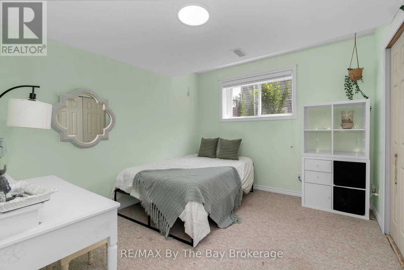 35 NORTHWOOD DRIVE