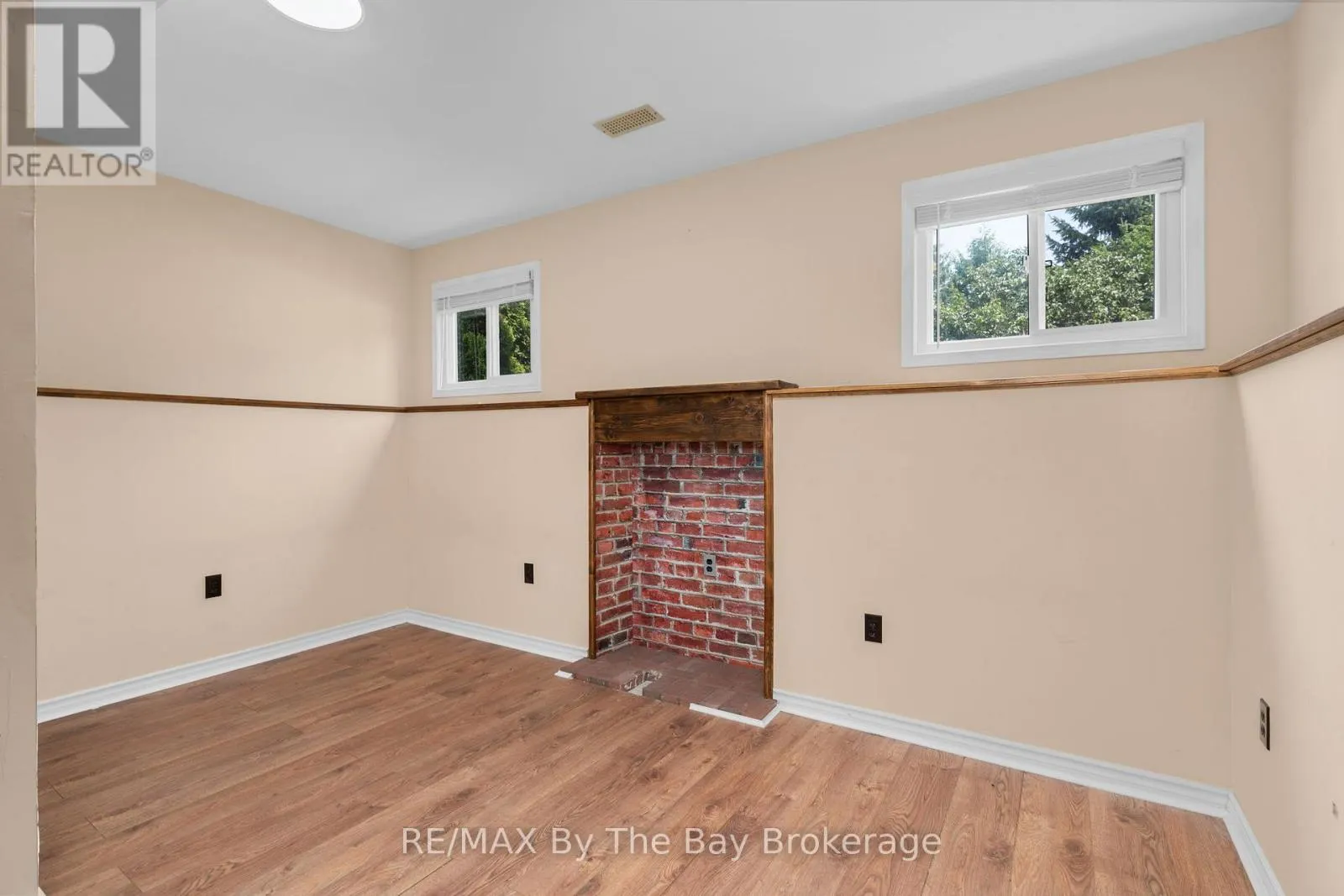 35 NORTHWOOD DRIVE